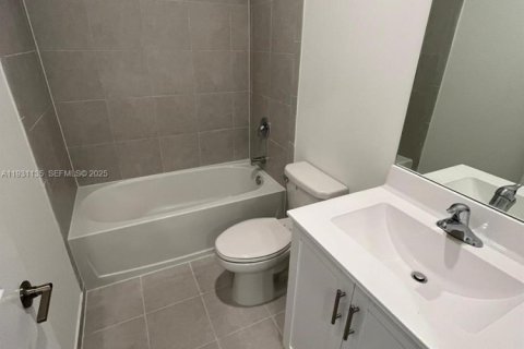 Снять в аренду виллу или дом в Хомстед, Флорида 3 спальни, 134.06м2, № 1989541 - фото 15