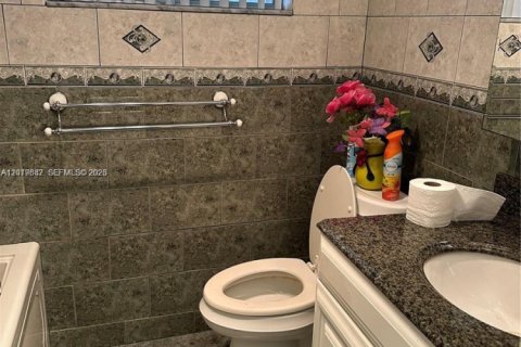 Купить кондоминиум в Майами, Флорида 1 спальня, 78.97м2, № 2085396 - фото 4