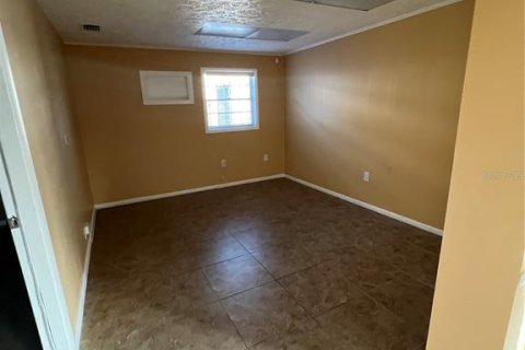 Commercial property in Plant City, Florida 92.9 sq.m. № 1832983 - photo 7