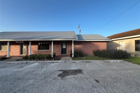 Commercial property in Plant City, Florida 92.9 sq.m. № 1832983 - photo 1