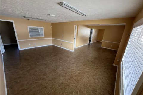 Commercial property in Plant City, Florida 92.9 sq.m. № 1832983 - photo 10