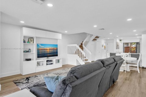 Touwnhouse à vendre à Coconut Creek, Floride: 2 chambres, 124.77 m2 № 1955284 - photo 17