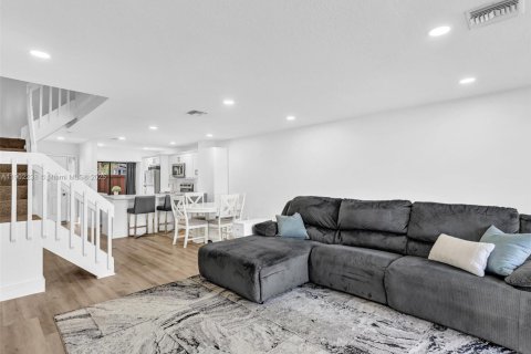 Touwnhouse à vendre à Coconut Creek, Floride: 2 chambres, 124.77 m2 № 1955284 - photo 16