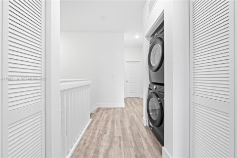 Купить таунхаус в Хомстед, Флорида 1 комната, 149.76м2, № 2049499 - фото 25