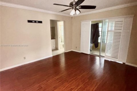 Снять в аренду кондоминиум в Дания-Бич, Флорида 2 спальни, 98.48м2, № 1943684 - фото 20