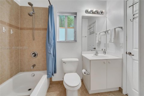 Touwnhouse à vendre à Miramar, Floride: 3 chambres, 117.06 m2 № 2323914 - photo 14