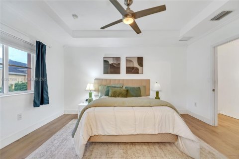 Touwnhouse à vendre à Miramar, Floride: 3 chambres, 117.06 m2 № 2323914 - photo 10