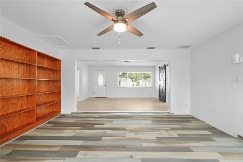 Villa ou maison à vendre à Clearwater, Floride: 2 chambres, 136.47 m2 № 2107726 - photo 21