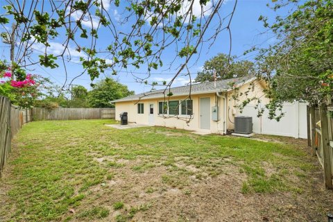 Villa ou maison à vendre à Clearwater, Floride: 2 chambres, 136.47 m2 № 2107726 - photo 7