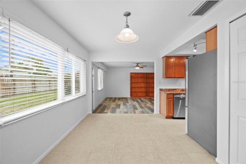 Villa ou maison à vendre à Clearwater, Floride: 2 chambres, 136.47 m2 № 2107726 - photo 23