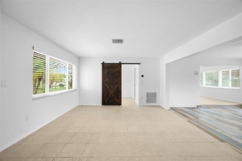 Villa ou maison à vendre à Clearwater, Floride: 2 chambres, 136.47 m2 № 2107726 - photo 16