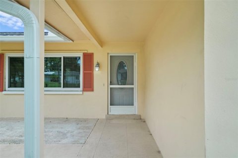 Villa ou maison à vendre à Clearwater, Floride: 2 chambres, 136.47 m2 № 2107726 - photo 10