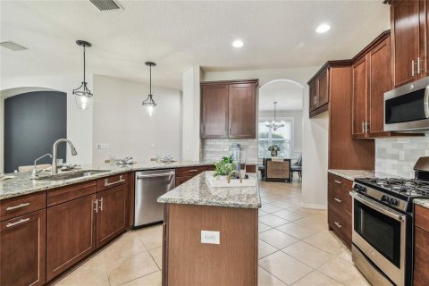 Villa ou maison à vendre à Land O' Lakes, Floride: 4 chambres, 266.82 m2 № 1740997 - photo 13