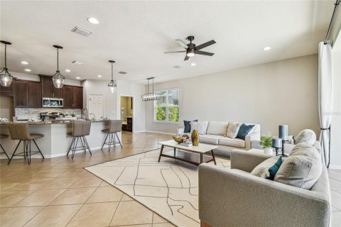 Villa ou maison à vendre à Land O' Lakes, Floride: 4 chambres, 266.82 m2 № 1740997 - photo 16
