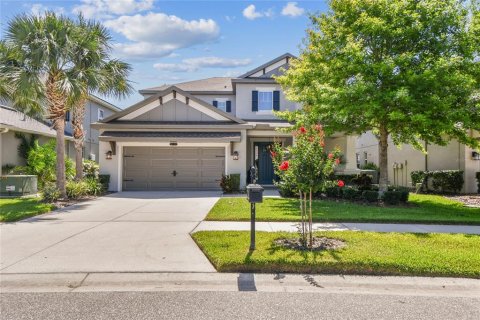 Villa ou maison à vendre à Land O' Lakes, Floride: 4 chambres, 266.82 m2 № 1740997 - photo 1