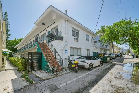 Villa ou maison à louer à Miami Beach, Floride: 818.19 m2 № 1872240 - photo 22