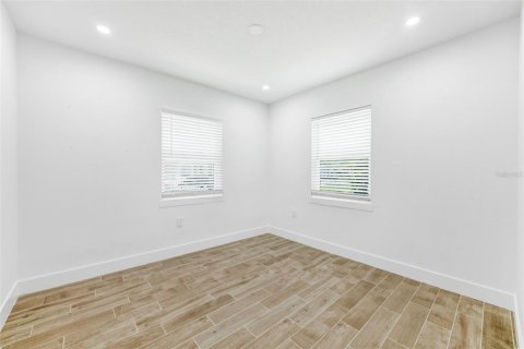 House in Tampa, Florida 4 bedrooms, 143.26 sq.m. № 1832900 - photo 27