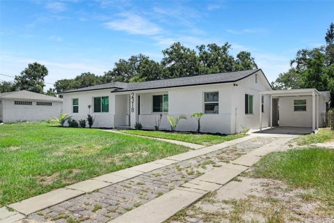 House in Tampa, Florida 4 bedrooms, 143.26 sq.m. № 1832900 - photo 2