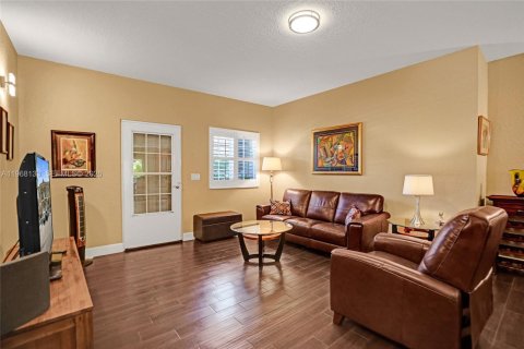 Condo in Hollywood, Florida, 2 bedrooms  № 2031671 - photo 6