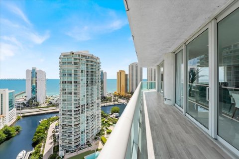 Copropriété à vendre à Sunny Isles Beach, Floride: 2 chambres, 199.18 m2 № 1981591 - photo 9