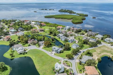 Casa en venta en Tarpon Springs, Florida, 4 dormitorios, 281.87 m2 № 1344749 - foto 14