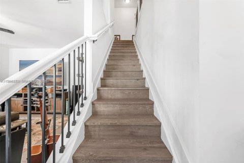 Townhouse in Dania Beach, Florida 3 bedrooms, 182.65 sq.m. № 2000902 - photo 6