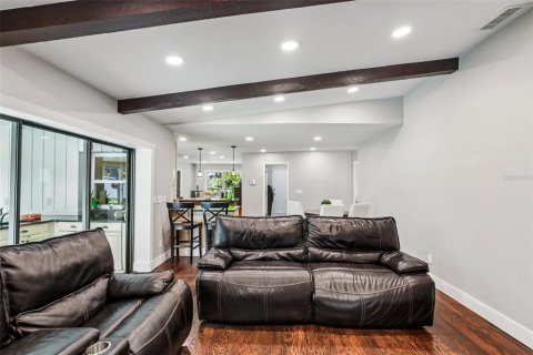 Casa en venta en Brandon, Florida, 4 dormitorios, 257.62 m2 № 1786344 - foto 16