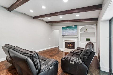 Casa en venta en Brandon, Florida, 4 dormitorios, 257.62 m2 № 1786344 - foto 12