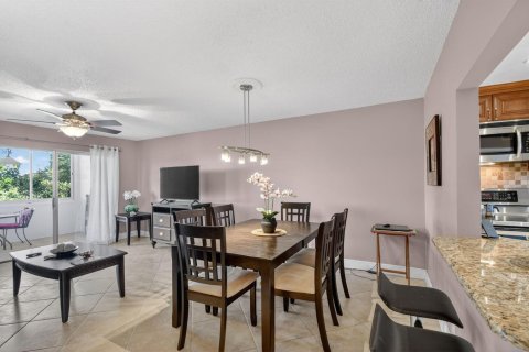 Copropriété à vendre à Palm Springs, Floride: 1 chambre, 64.66 m2 № 2077503 - photo 10
