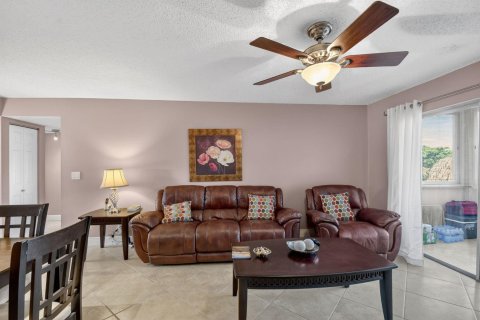 Copropriété à vendre à Palm Springs, Floride: 1 chambre, 64.66 m2 № 2077503 - photo 16