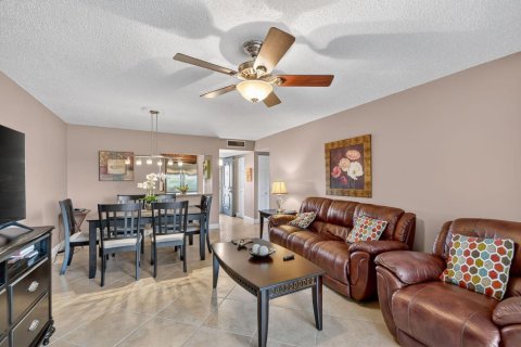 Copropriété à vendre à Palm Springs, Floride: 1 chambre, 64.66 m2 № 2077503 - photo 13