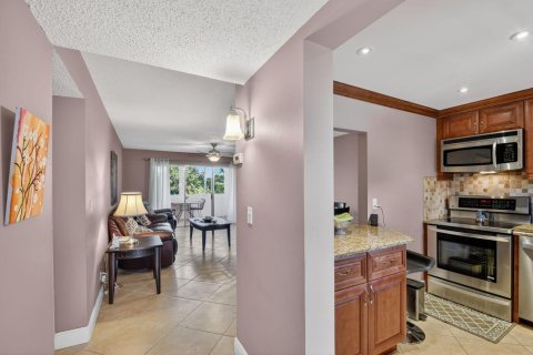 Copropriété à vendre à Palm Springs, Floride: 1 chambre, 64.66 m2 № 2077503 - photo 5