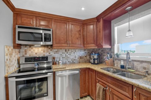 Copropriété à vendre à Palm Springs, Floride: 1 chambre, 64.66 m2 № 2077503 - photo 7