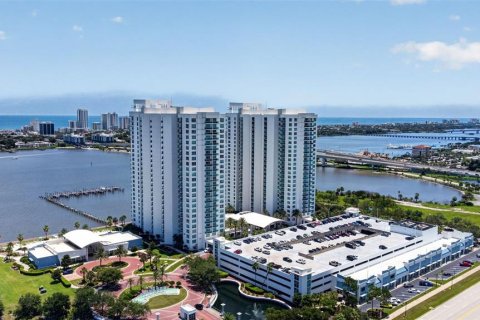 Condominio en venta en Holly Hill, Florida, 2 dormitorios, 142.79 m2 № 2238132 - foto 2