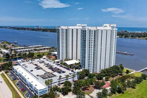 Condominio en venta en Holly Hill, Florida, 2 dormitorios, 142.79 m2 № 2238132 - foto 5
