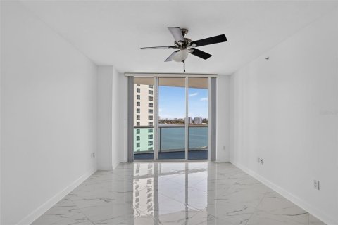 Condominio en venta en Holly Hill, Florida, 2 dormitorios, 142.79 m2 № 2238132 - foto 21