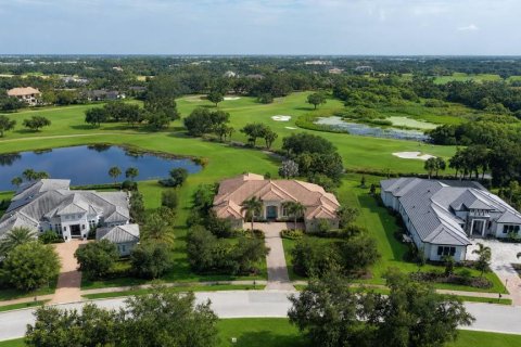 Villa ou maison à vendre à Sarasota, Floride: 4 chambres, 391.3 m2 № 2396590 - photo 3