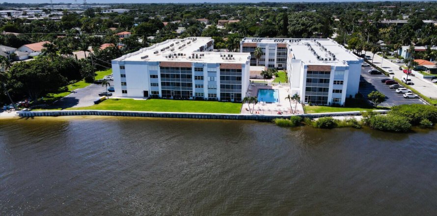 Condo in Lake Worth, Florida, 1 bedroom  № 786694