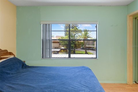Townhouse in Seminole, Florida 3 bedrooms, 124.02 sq.m. № 1873775 - photo 19