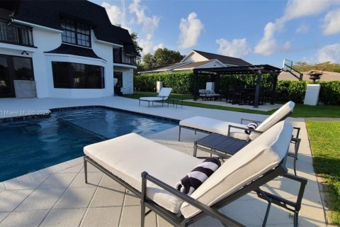 Villa ou maison à louer à Fort Lauderdale, Floride: 5 chambres, 406.73 m2 № 1728214 - photo 27