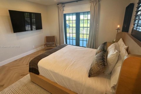 Villa ou maison à louer à Fort Lauderdale, Floride: 5 chambres, 406.73 m2 № 1728214 - photo 17