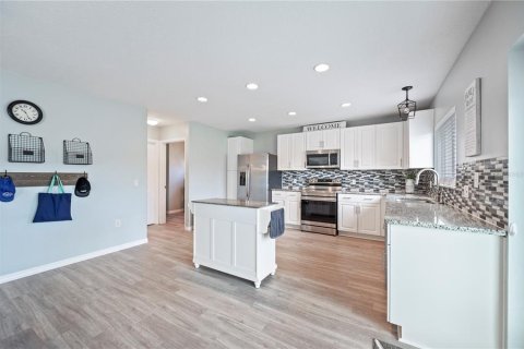 House in Mulberry, Florida 4 bedrooms, 262.17 sq.m. № 1840550 - photo 8