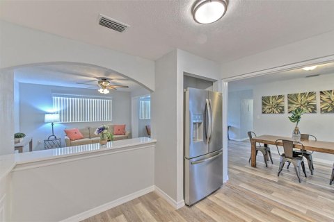 Casa en alquiler en Tampa, Florida, 4 dormitorios, 162.49 m2 № 1791377 - foto 17