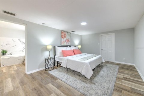 Casa en alquiler en Tampa, Florida, 4 dormitorios, 162.49 m2 № 1791377 - foto 22