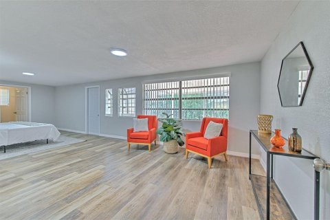 Casa en alquiler en Tampa, Florida, 4 dormitorios, 162.49 m2 № 1791377 - foto 20
