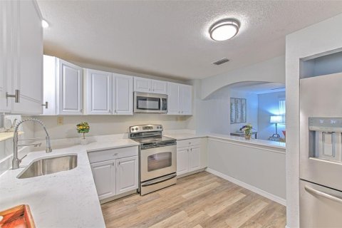 Casa en alquiler en Tampa, Florida, 4 dormitorios, 162.49 m2 № 1791377 - foto 16