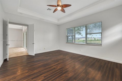 House in Port St. Lucie, Florida 3 bedrooms, 193.79 sq.m. № 1752603 - photo 30