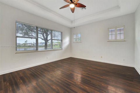 House in Port St. Lucie, Florida 3 bedrooms, 193.79 sq.m. № 1752603 - photo 29