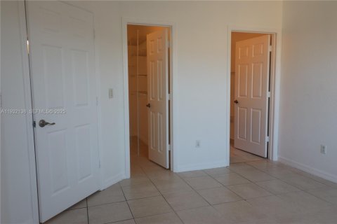 Adosado en alquiler en Tamarac, Florida, 2 dormitorios, 96.25 m2 № 2035545 - foto 6