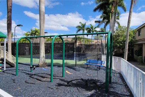 Copropriété à vendre à Doral, Floride: 3 chambres, 127.28 m2 № 2060391 - photo 26